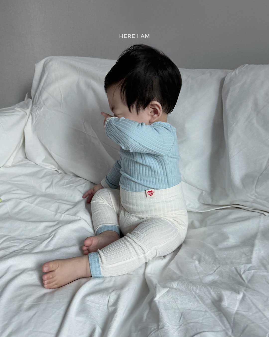 HERE I AM 撞色坑條莫戴爾家居服 18