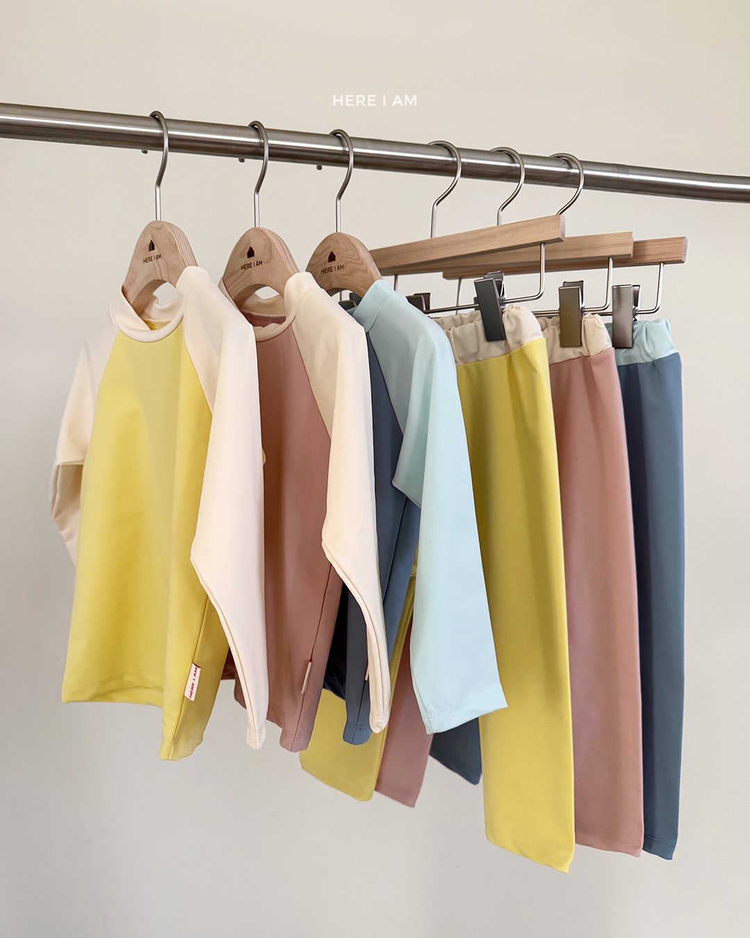 here i am 拼色防曬泳裝 02