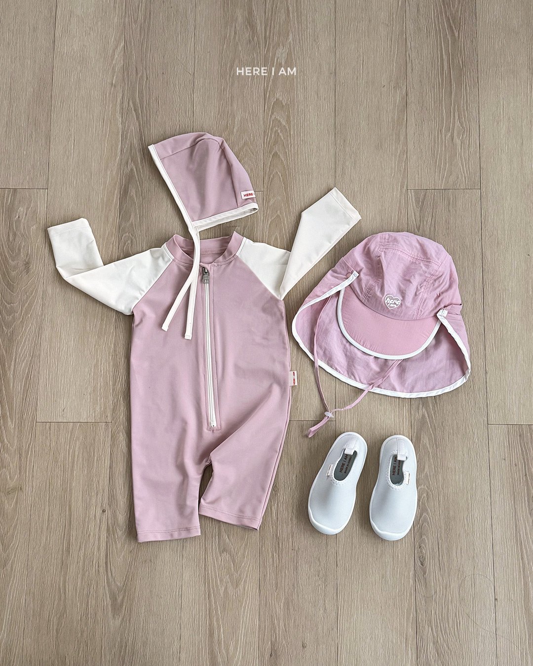 here i am 綁帶式泳帽 02