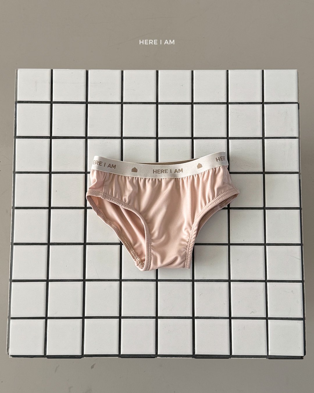 here i am 游泳內褲 03