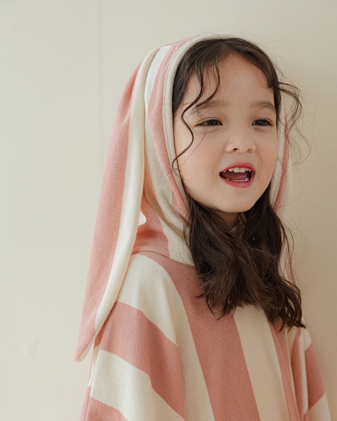 here i am 粗條文連帽毛巾披風 13