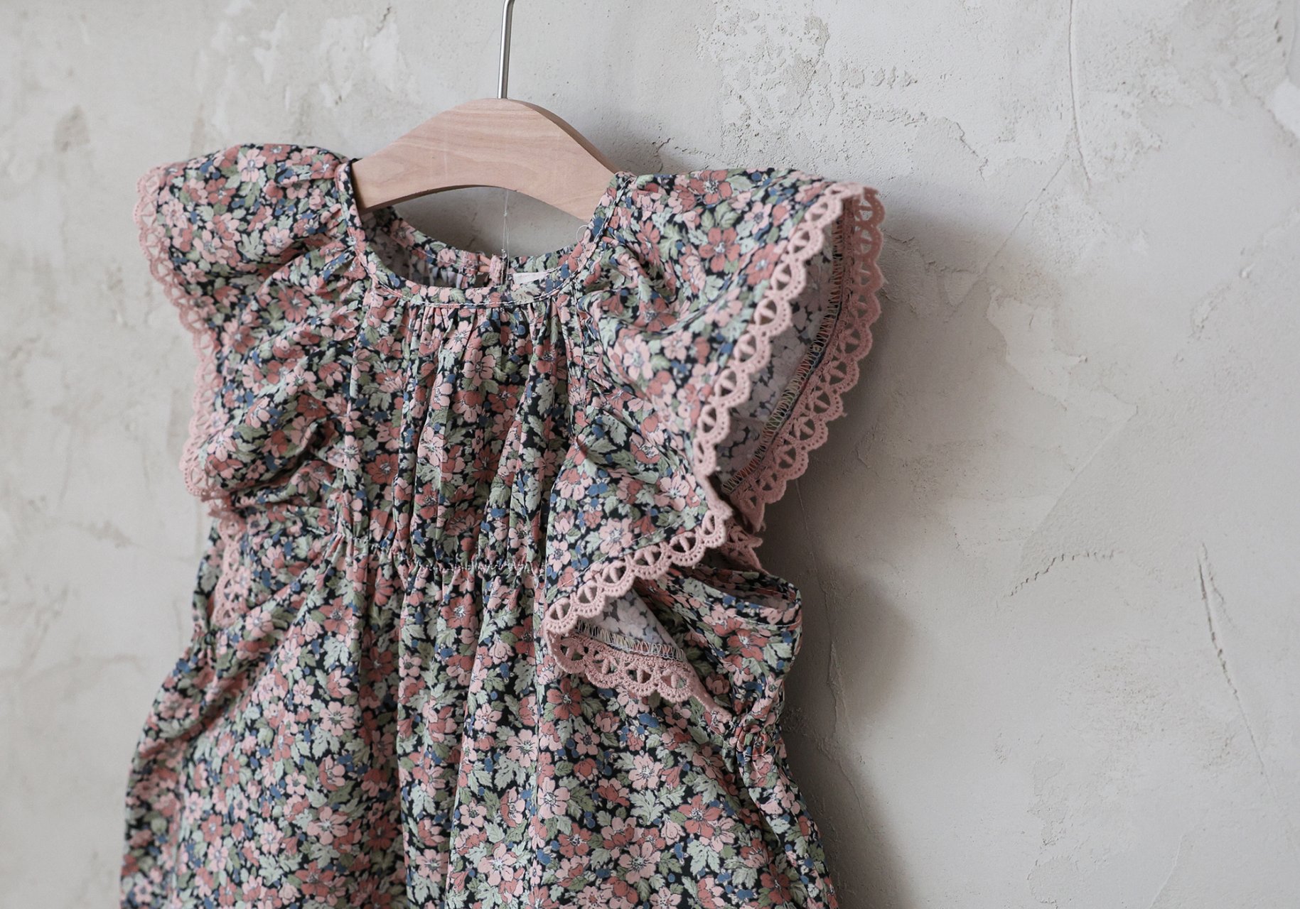 puellaFLO Roda飛袖碎花洋裝 13