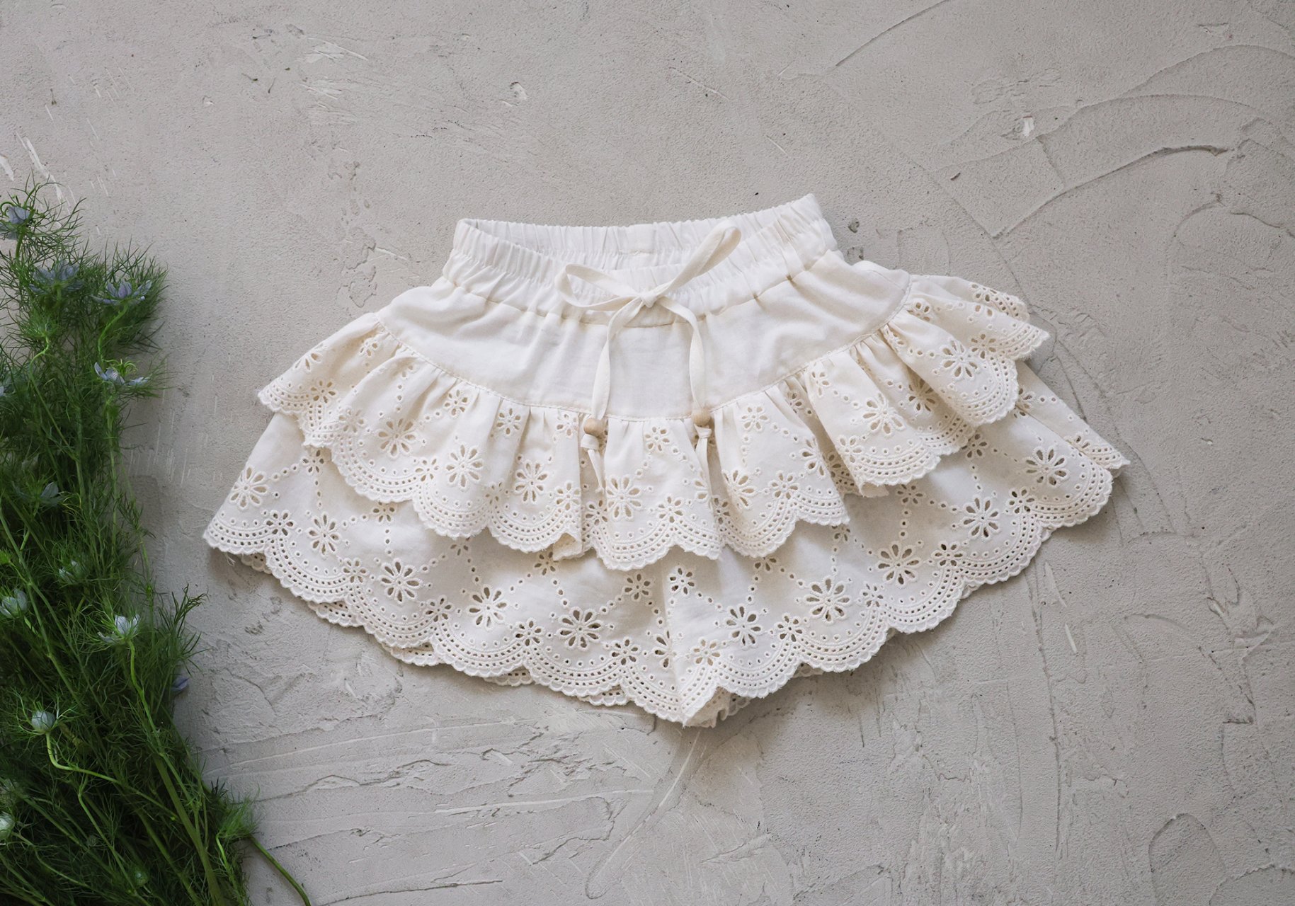 puellaFLO Anna蕾絲鏤空短褲 06