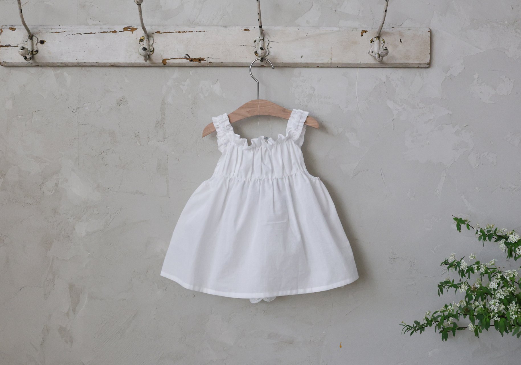 puellaFLO Azel蕾絲鏤空吊帶背心 07