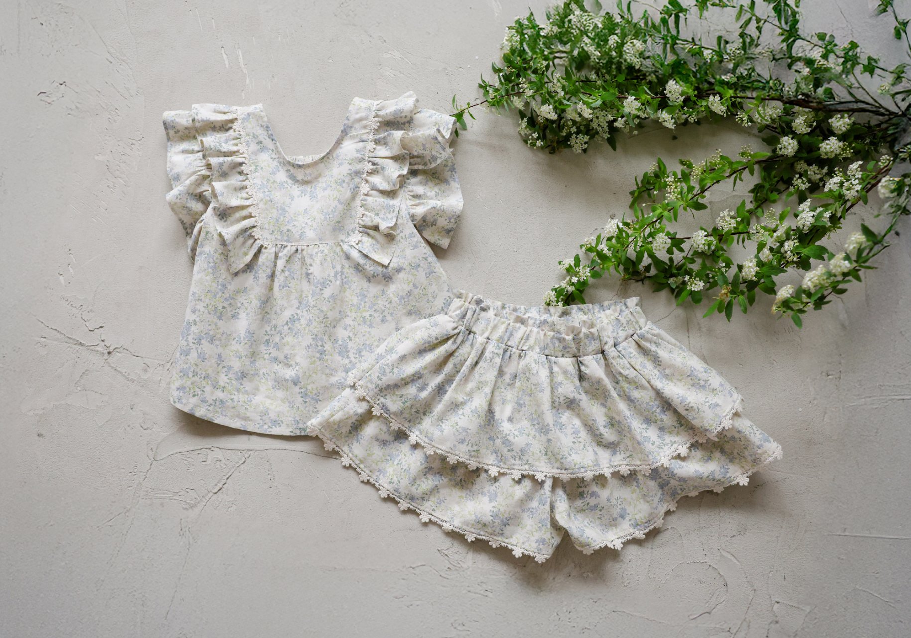 puellaFLO Cyan碎花飛袖上衣 07