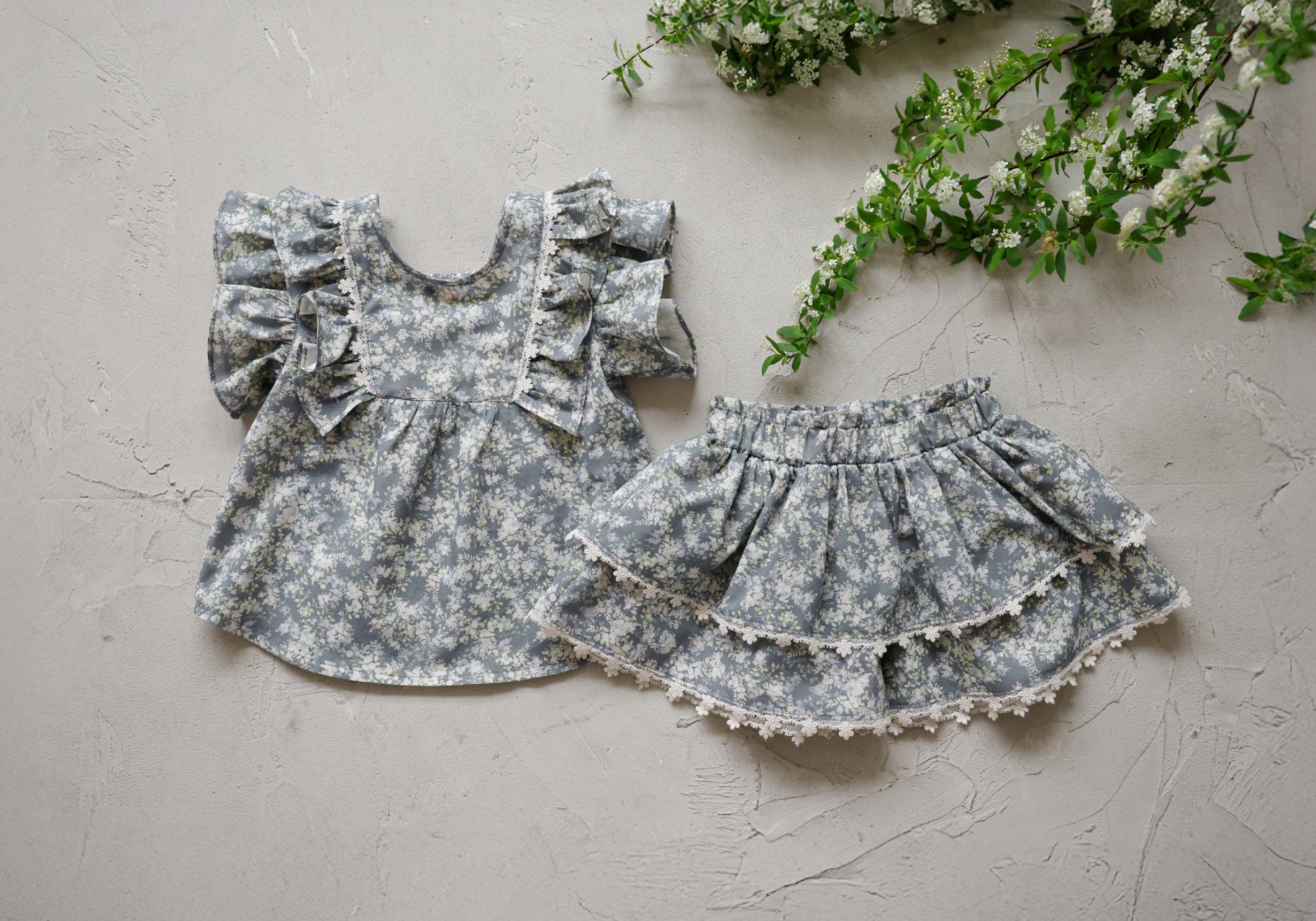 puellaFLO Cyan碎花飛袖上衣 12