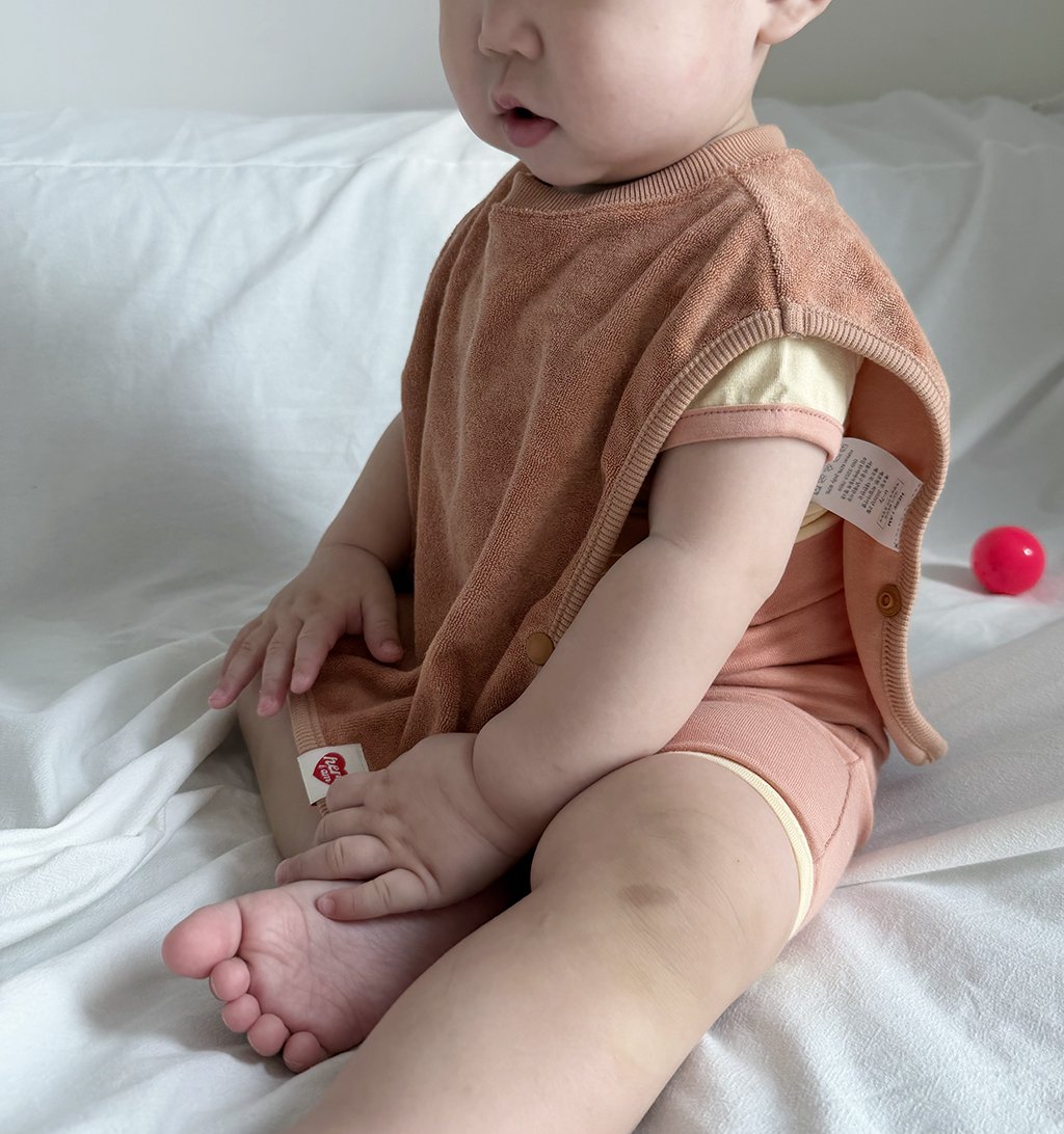 HERE I AM毛巾大背心圍兜03