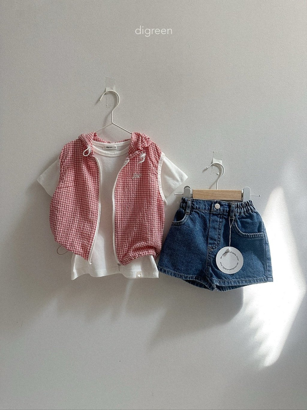 digreen milky hood vest 糖果格子連帽背心 05
