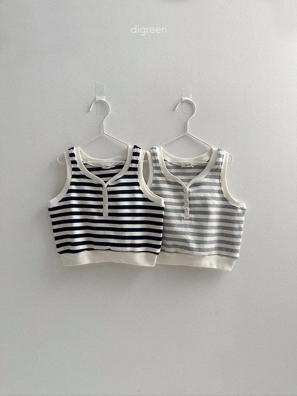 digreen marine sleeveless  鈕扣條紋背心 01