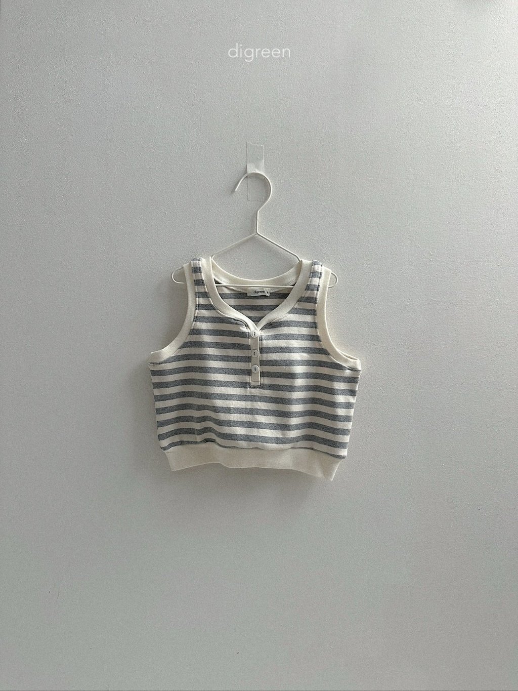 digreen marine sleeveless  鈕扣條紋背心 03