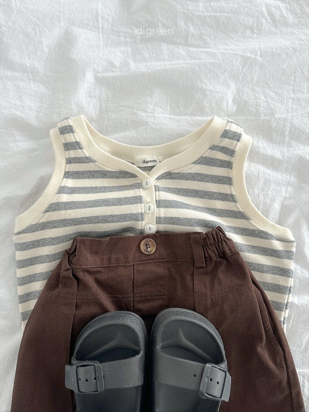 digreen marine sleeveless  鈕扣條紋背心 09
