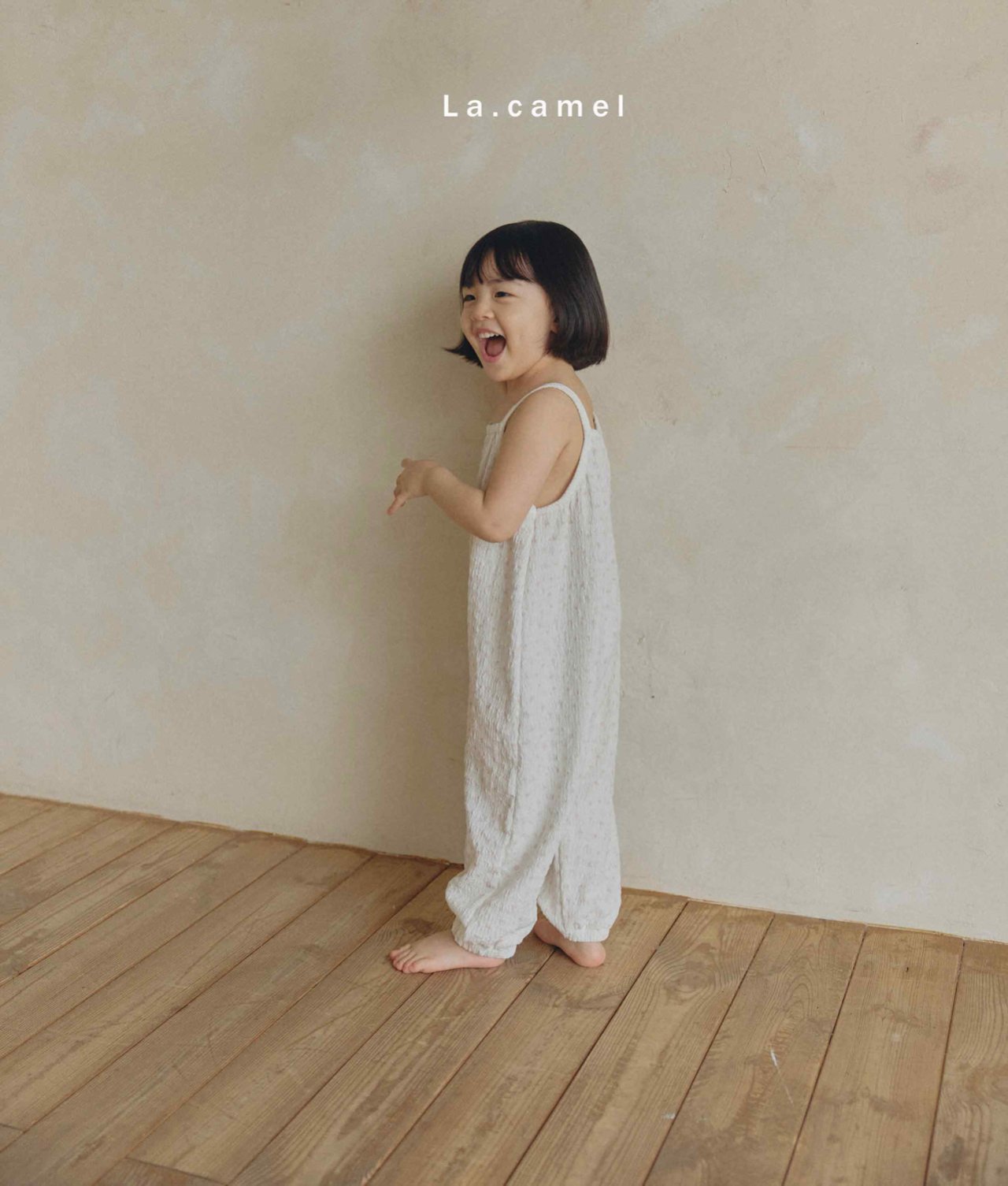 LACAMEL碎花吊帶連身裝 09