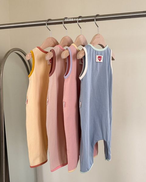 here i am 撞色連身防踢背心 09