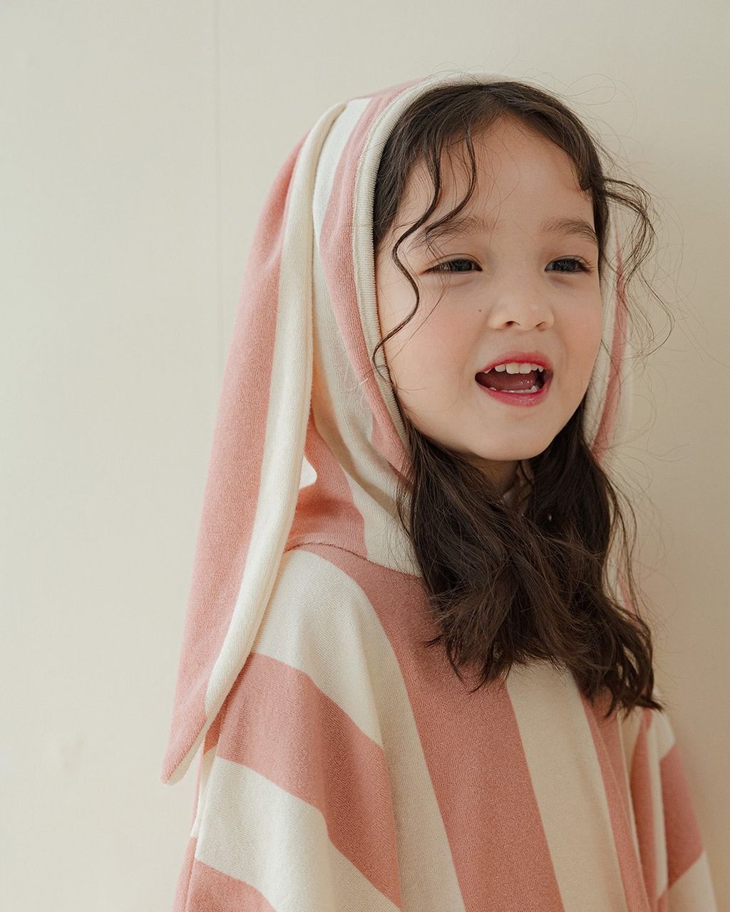 here i am 粗條文連帽毛巾披風 13