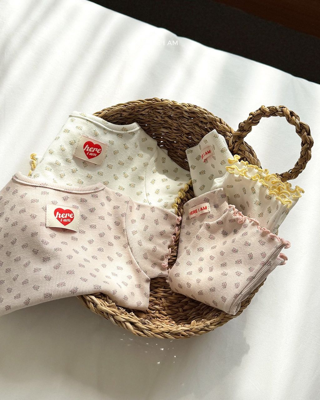 here i am 碎花木耳邊家居服套裝 05