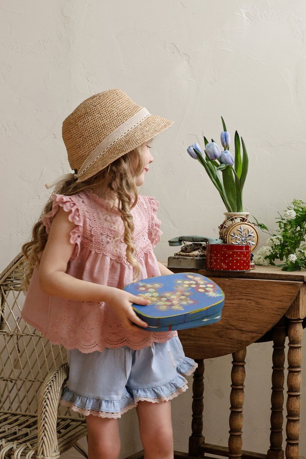 puellaFLO MIO蕾絲傘擺無袖上衣 18