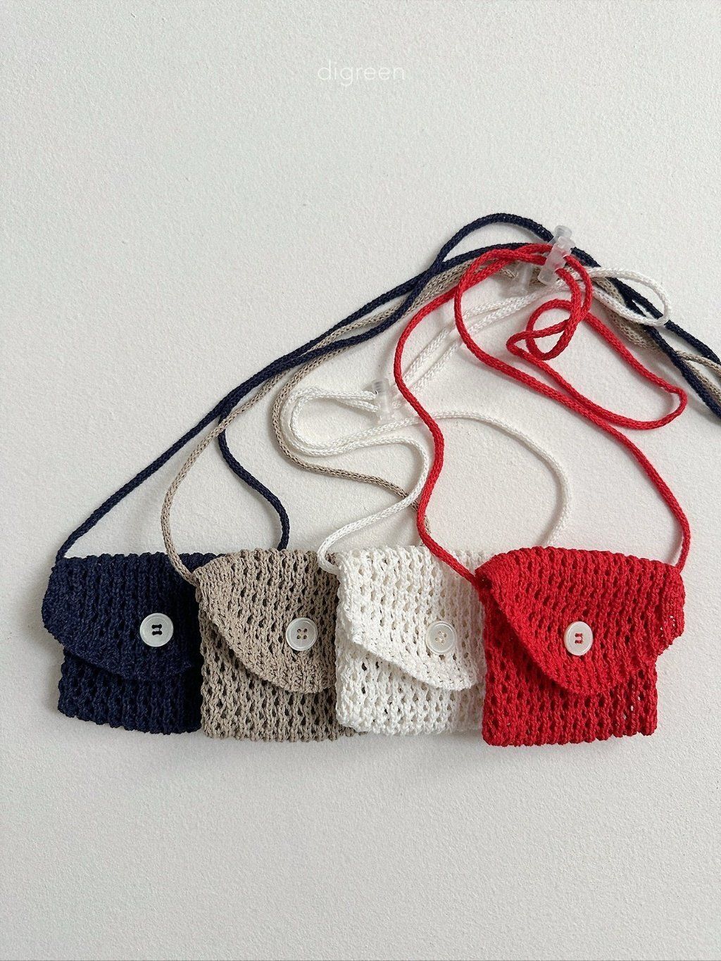 digreen bono bag 鏤空針織斜背小廢包 02