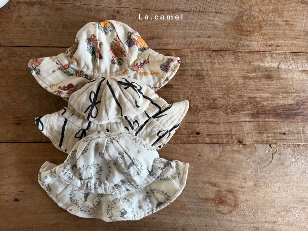 LACAMEL印花遮陽帽 01