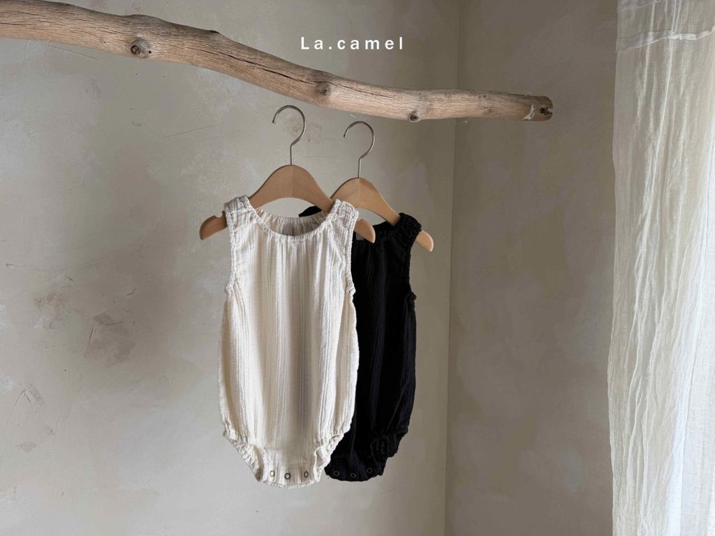 LACAMEL直條背心包屁衣05