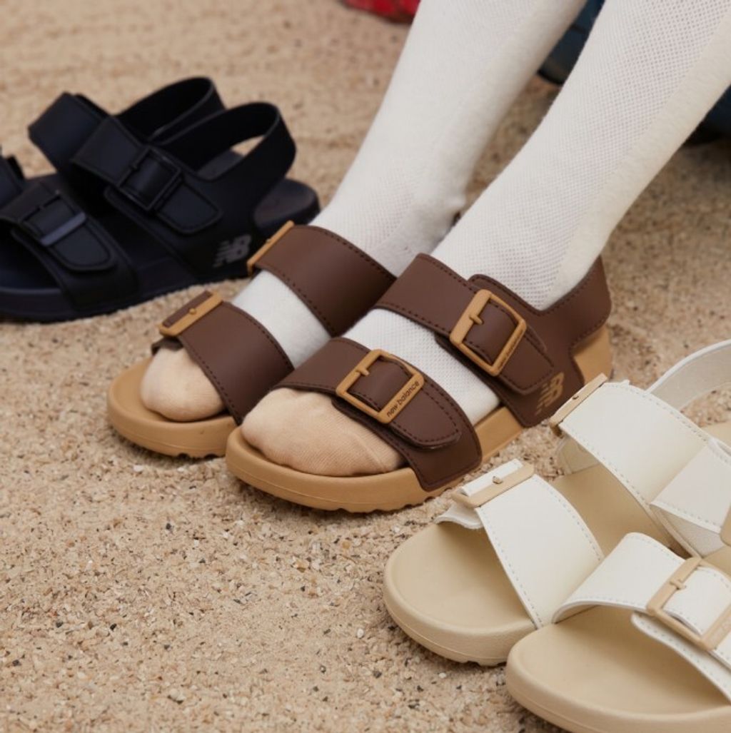 new balance play sandal 經典涼鞋 01