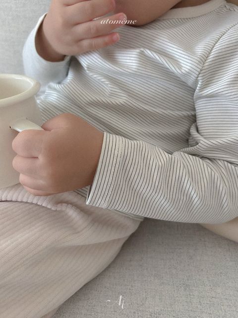 ATOMEME細條紋薄長袖上衣 07