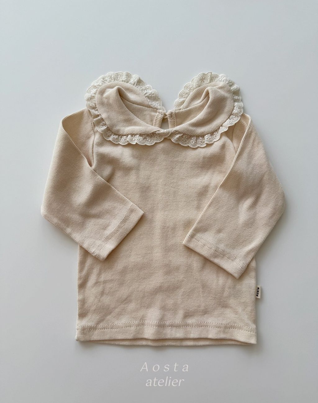 Jennie collar T 02