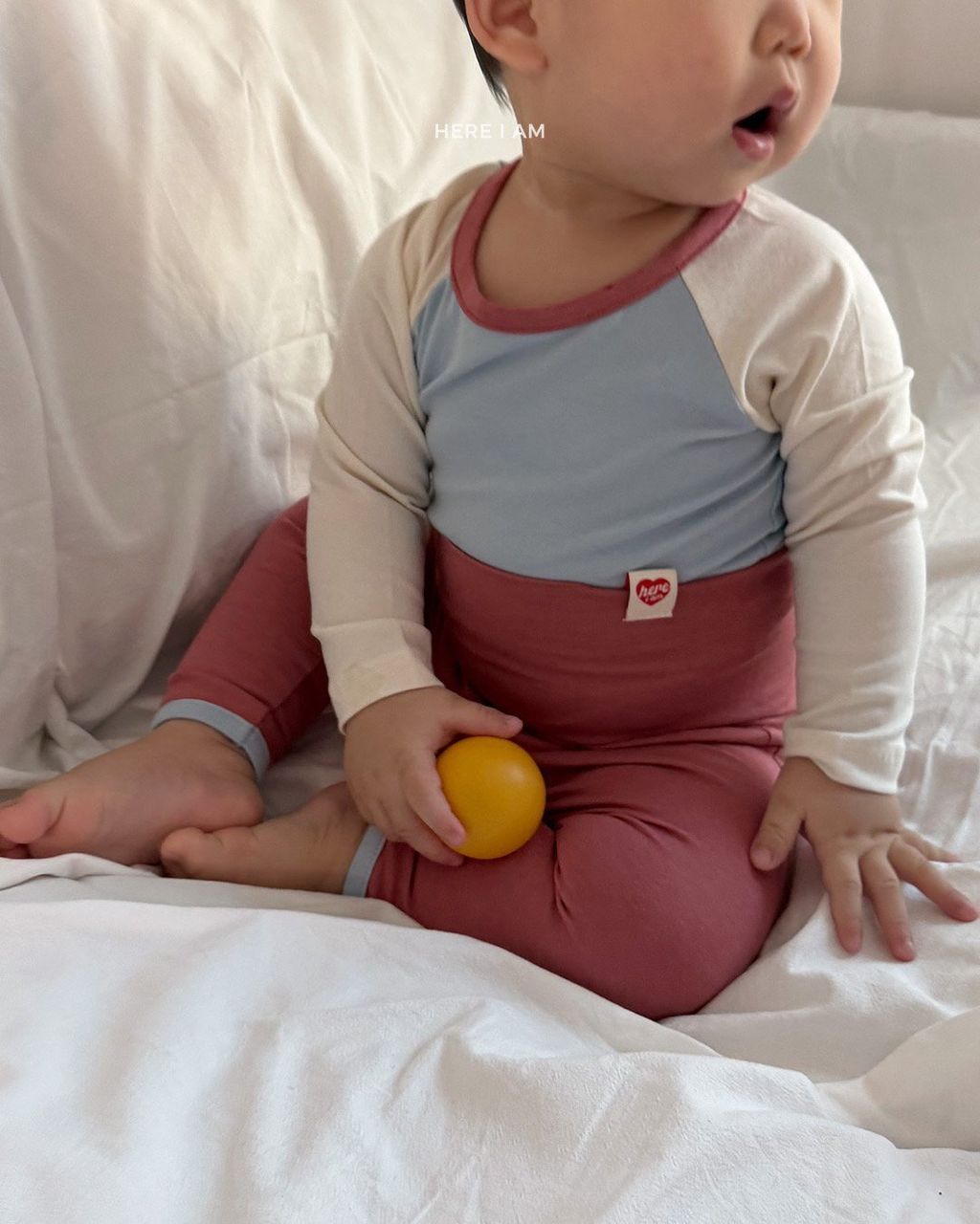 HERE I AM 撞色家居服 07