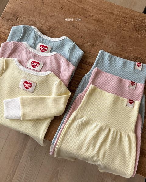 HERE I AM 莫戴爾坑條家居服 11