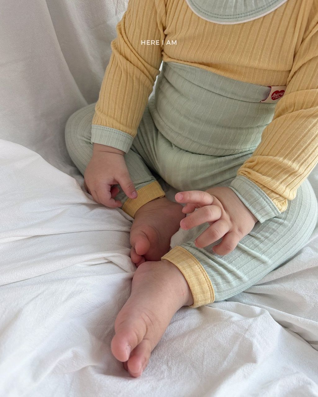 HERE I AM 撞色坑條莫戴爾家居服 12