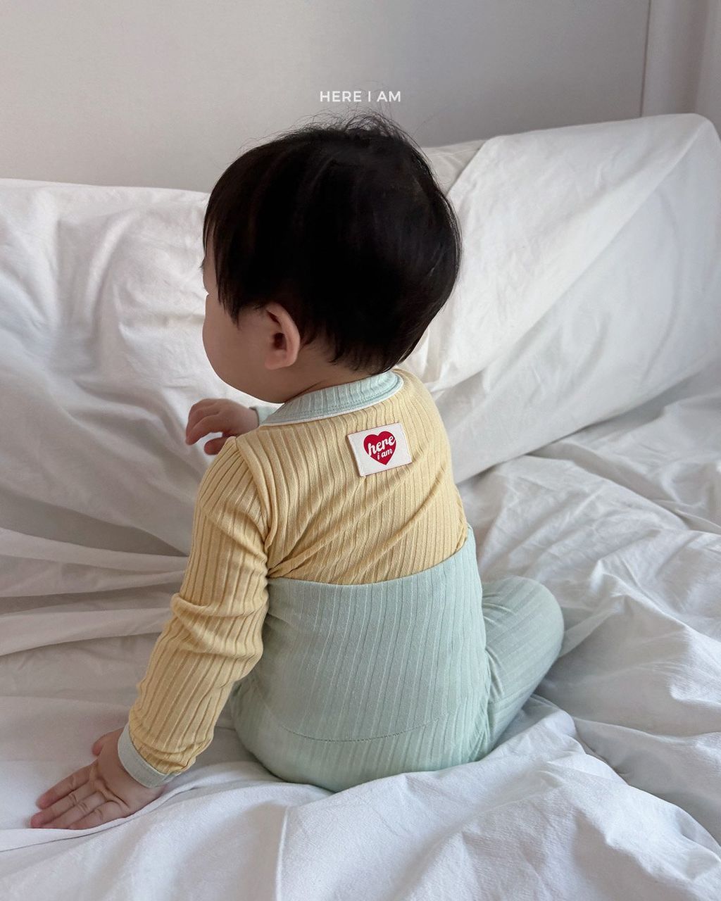 HERE I AM 撞色坑條莫戴爾家居服 10