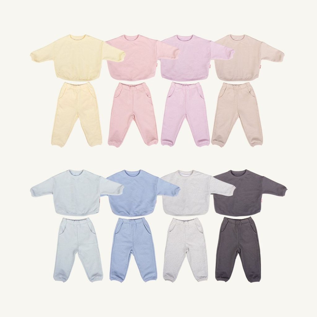 HERE I AM 素色運動套裝 16