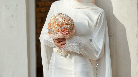 ELEGANCE BEGINS HERE | Ozel Jewellery Bangi