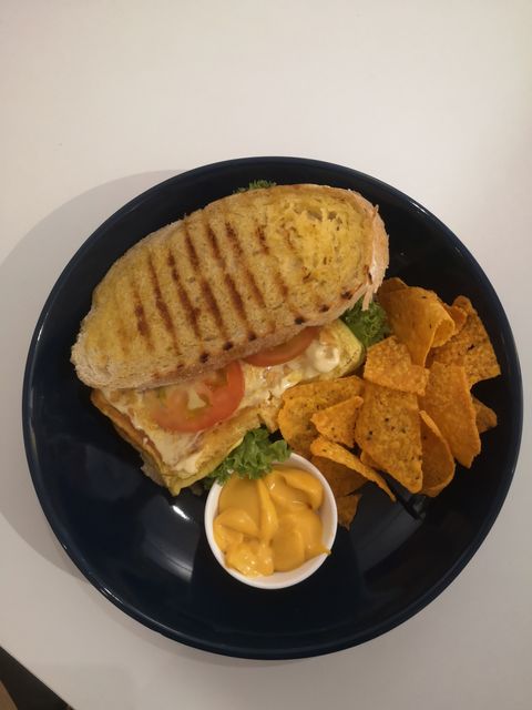 Omelette and Carrot Sandwich Set (1)
