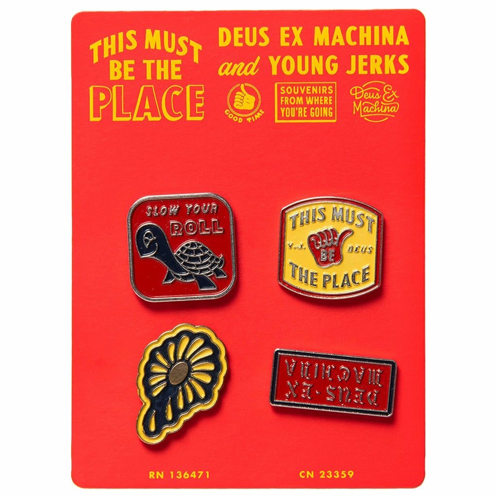 dmp207486.souvenir-pins_1024x.jpg