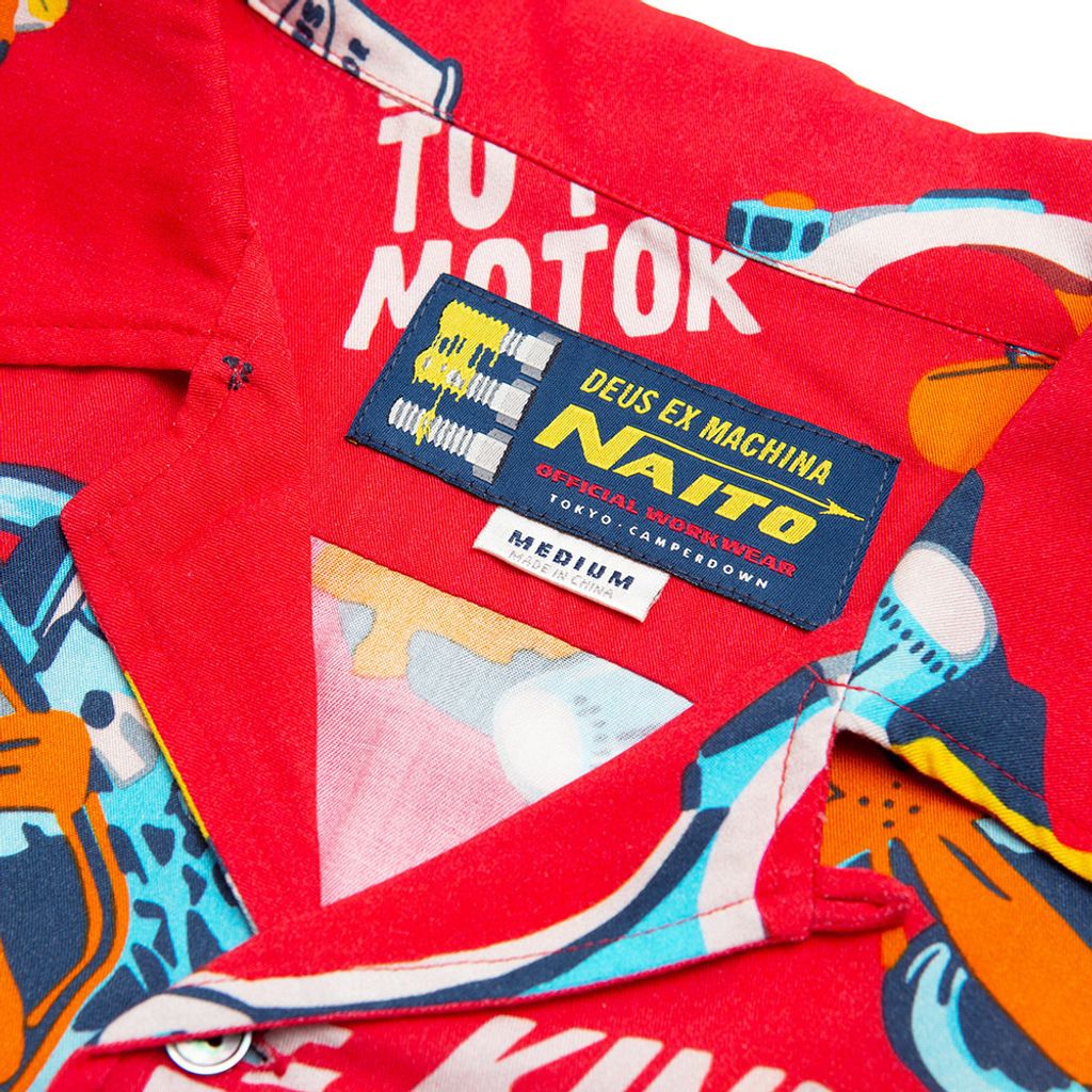 DMF205873.Naito Ss Shirt.Race Red.3.jpg