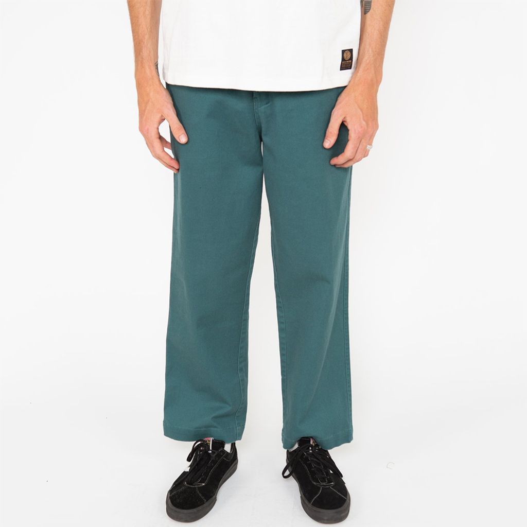 DMW204734.TaylorRecordPant.Teal.OnBody.1_1440x1800.jpg