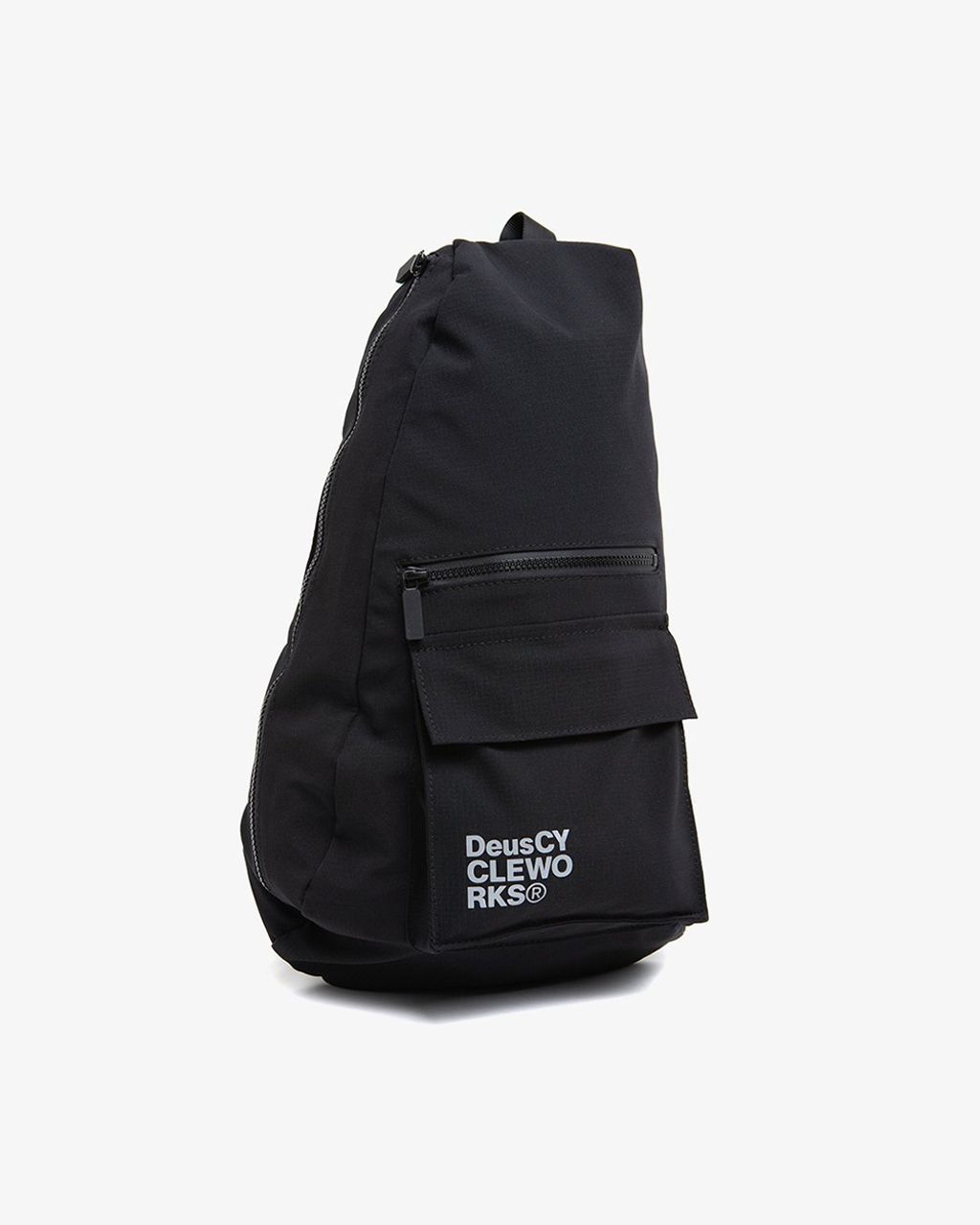 DMF2071431.CycleworksSlingBag.Black.1_1080x1350.jpg