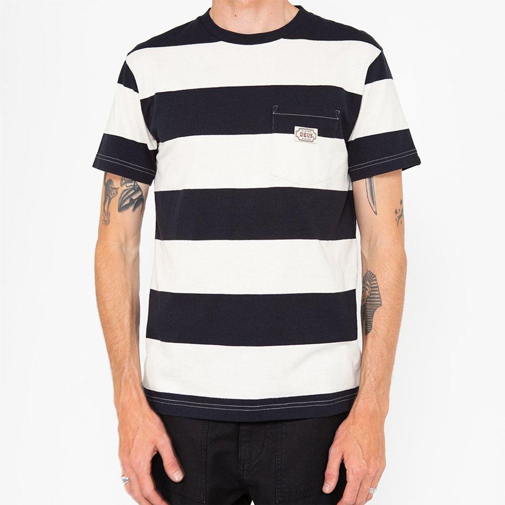 DMP2011199.JahralStripeTee.Black.OnBody.1_d0e1d7aa-c9a8-4d89-b0ac-9c9cb9ee3843_1080x1350.jpg