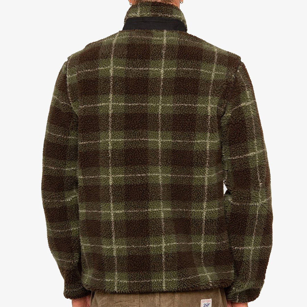 DMW2061272.FletcherPlaidFleece.BrownPlaid.2_1080x1350.jpg