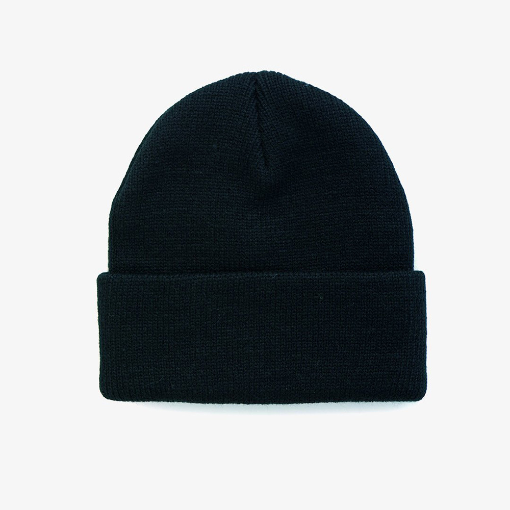 DMW2071230.KarlBeanie.Black.2_1080x1350.jpg