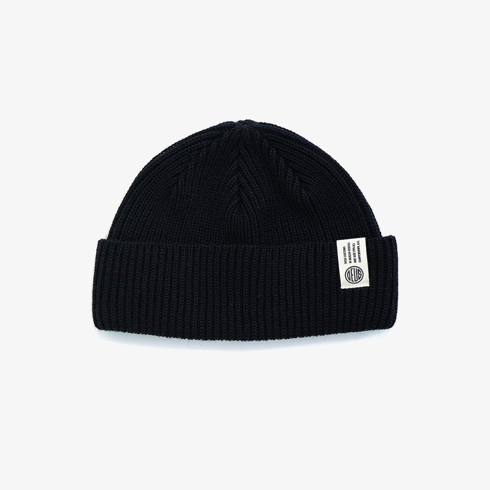 DMW2071244.OscarBeanie.Black.1_1080x1350.jpg