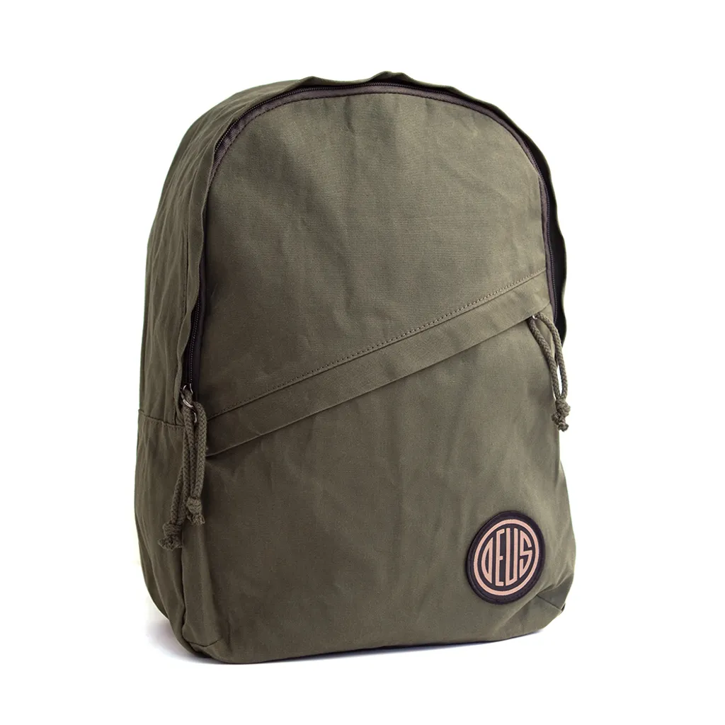 DMW2071245.Arlo Backpack.Forest Night.1.jpg