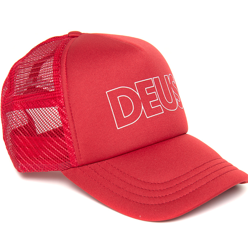 DMA207547.Capper Trucker.Dark Red.1.jpg