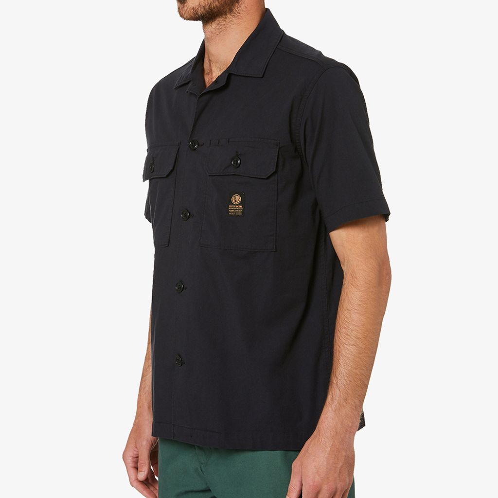 DMS2051450.FIELD.SHIRT.BLACK.2.jpg