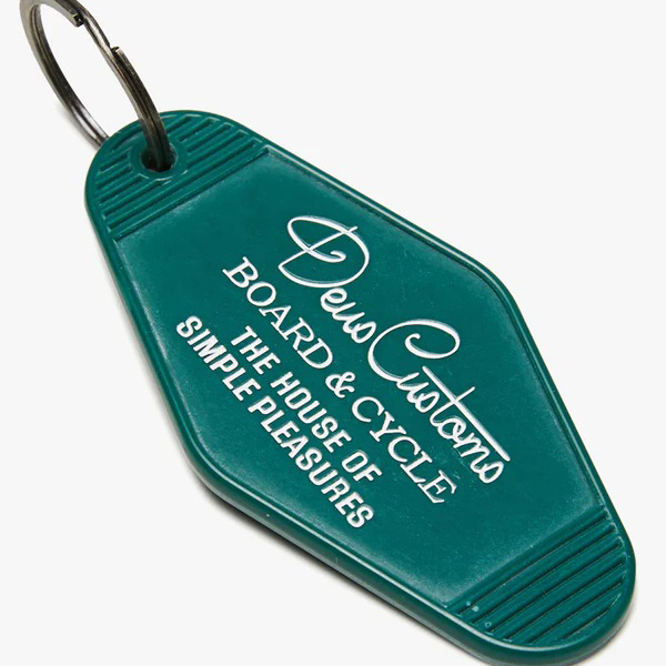 DMS2071410.HolidayKeyTag.Green.1.jpg