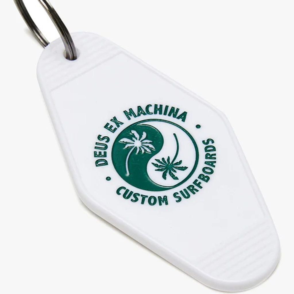 DMS2071410.HolidayKeyTag.White.1.jpg