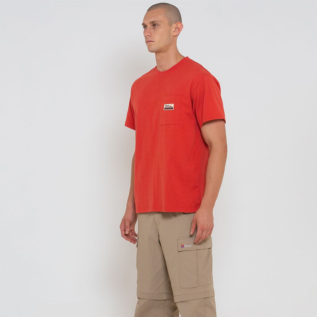 DMF221336.Tango Pocket Tee.Red Clay.2