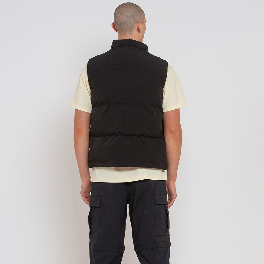 DMF226318.Scout Puffer Vest.Black.3