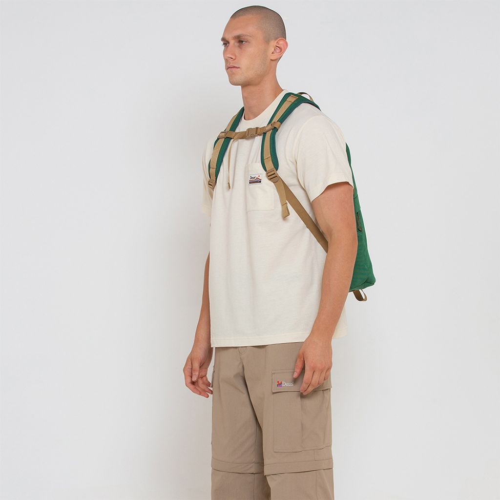 DMF227343.Hinterlands Day Pack.Trek Green.2