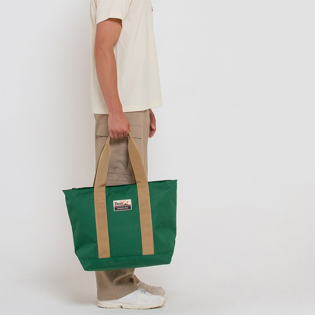 DMF227344.Hinterlands Tote.Trek Green.2